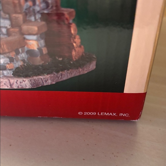 🎄Lemax Caddington Village St. Joseph's Chapel Holiday Decoration🎄 - Picture 5 of 7